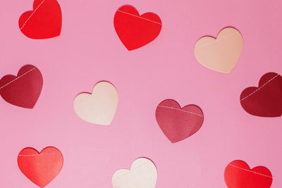 Celebrate Valentine’s Day in Style: The Perfect Gifts and Outfits