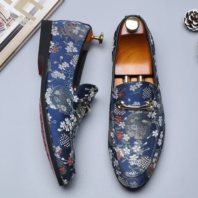 Men Embroider Loafers