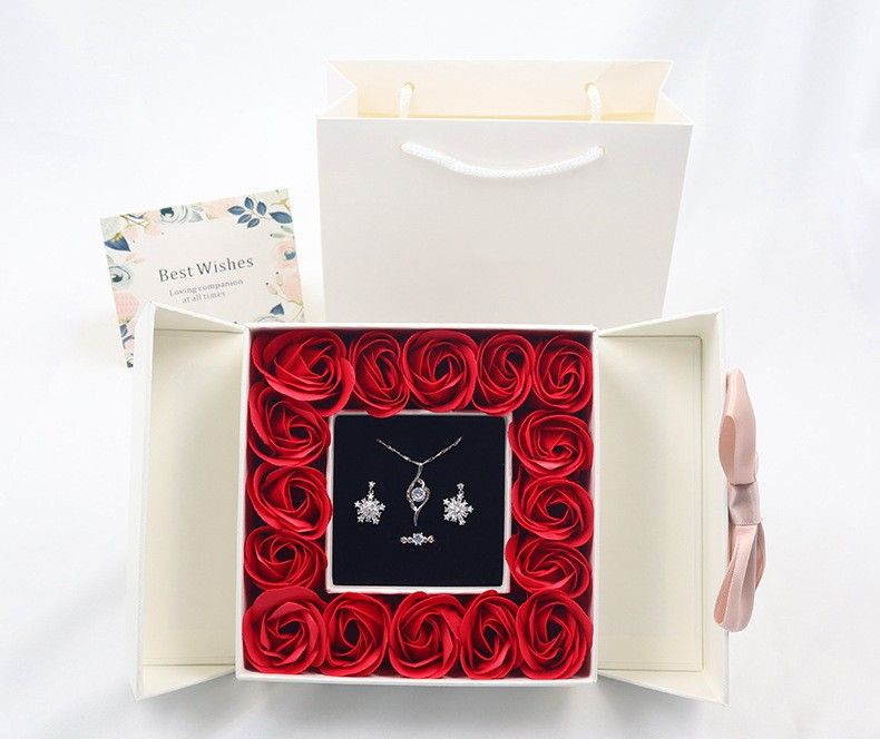 Double Door Jewelry Box with roses