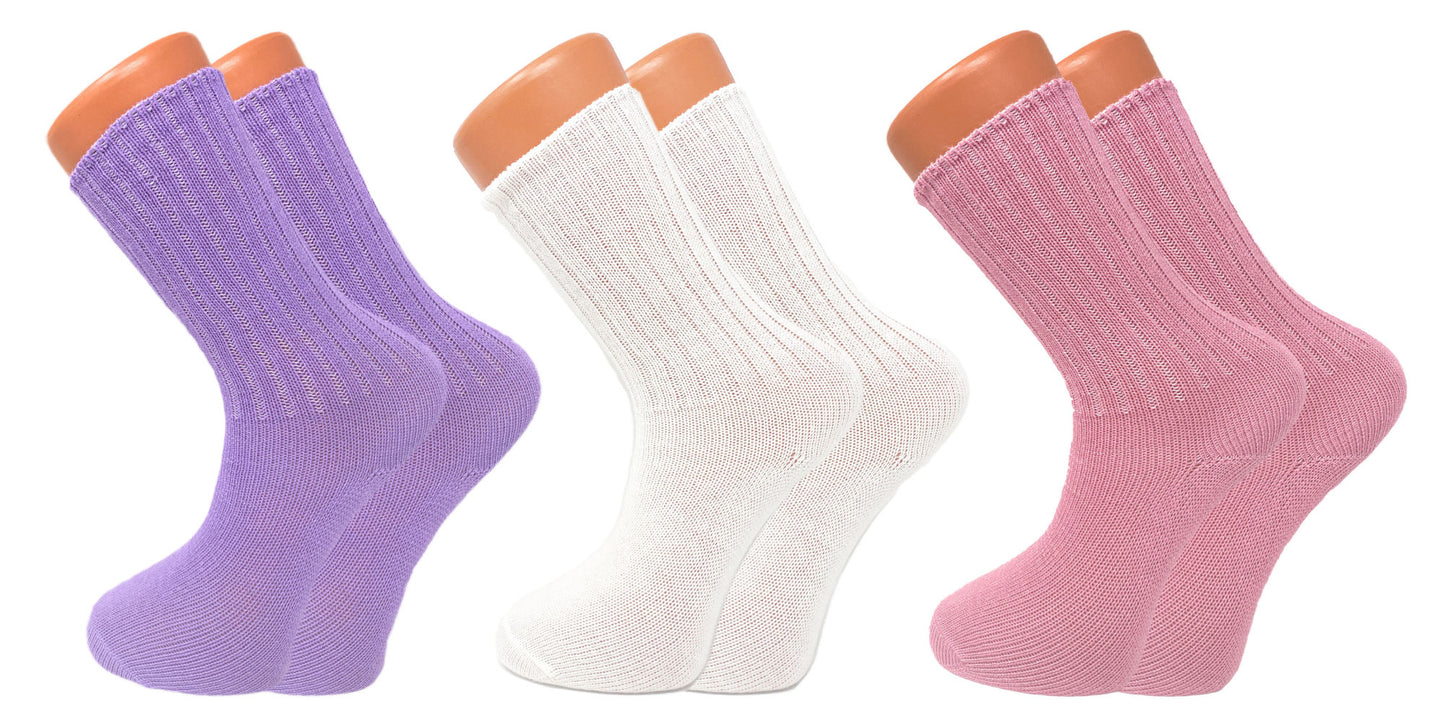 Loose Fitting Crew Socks