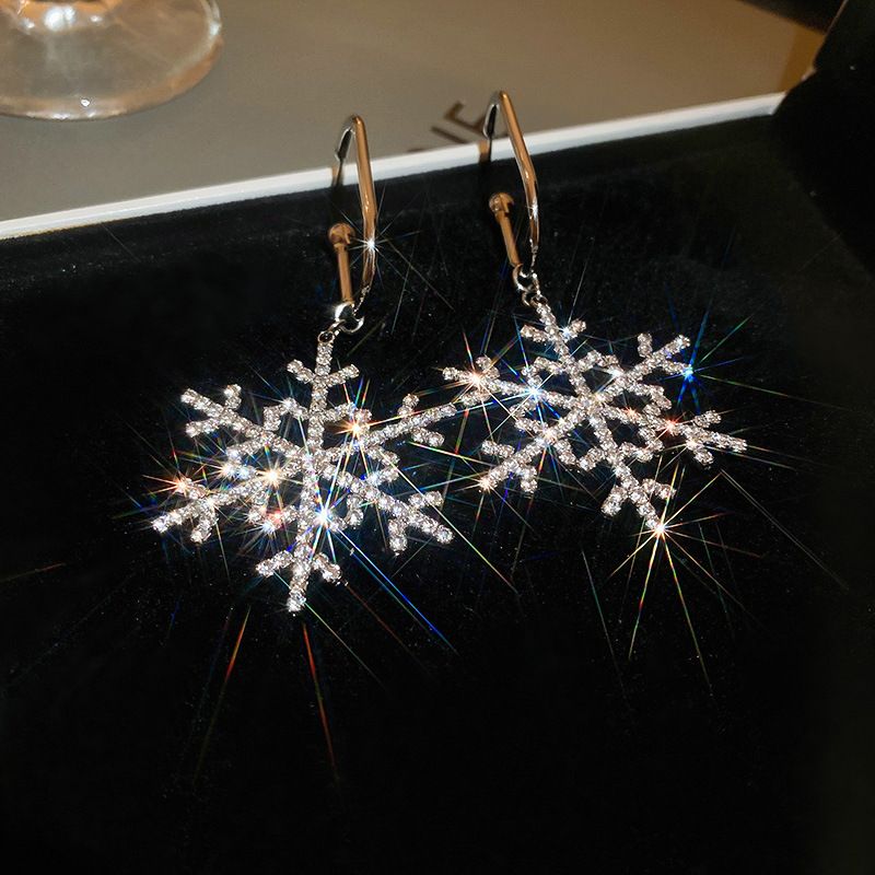 Silver Snowflake Earrings