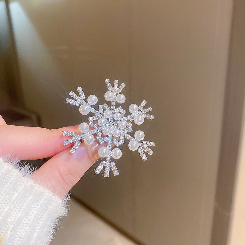 Silver Snowflake Earrings